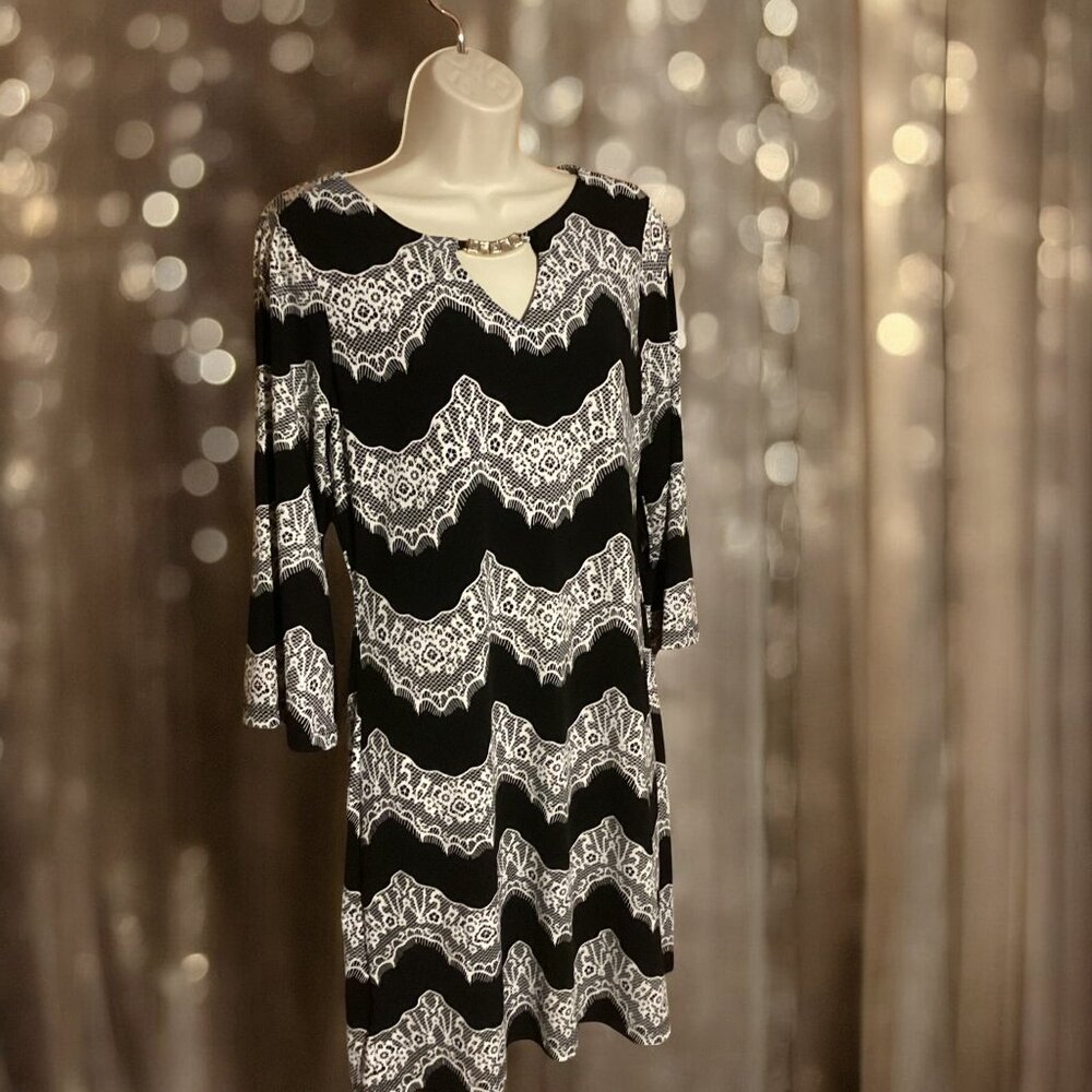 Haani Black/White Print A-line Dress 3/4 Sleeve Size Medium